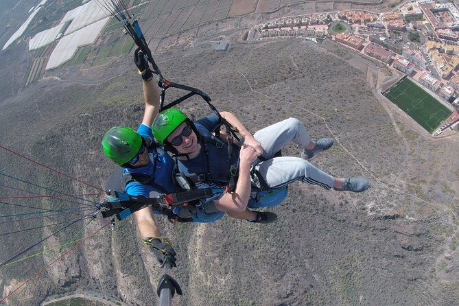 tandem-paragliding-flight-in-costa-adeje-from-1100m-2