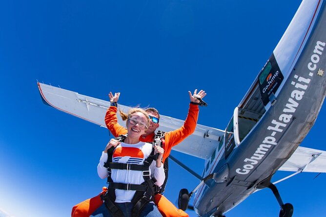 tandem-skydiving-with-gojump-in-hawaii