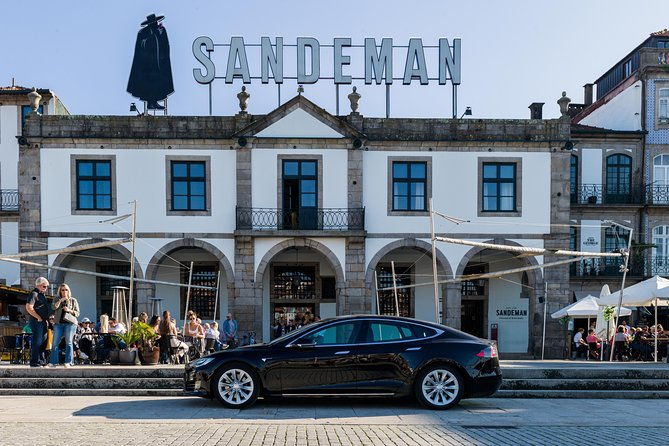 tesla-s-luxury-executive-porto-airport-transfer