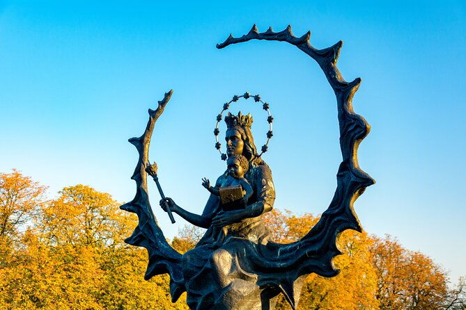 the-black-madonna-tour-from-krakow