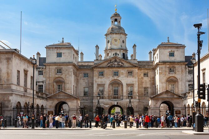 the-crown-quest-experience-in-london