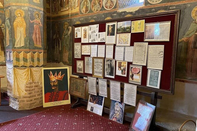 the-real-draculas-castle-in-targoviste-and-draculas-tomb