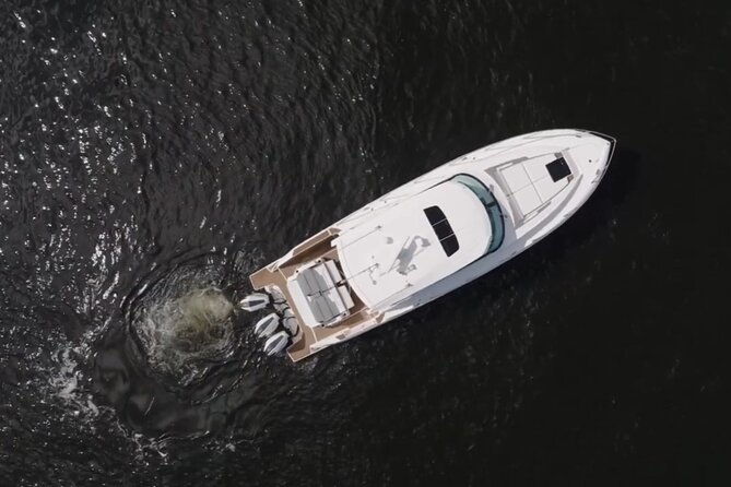 tiki-boat-adventures-at-biscayne