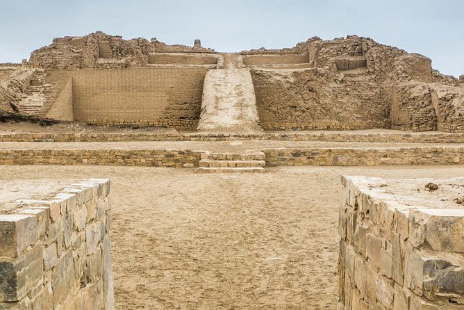 tour-to-the-archaeological-sanctuary-of-pachacamac-small-group