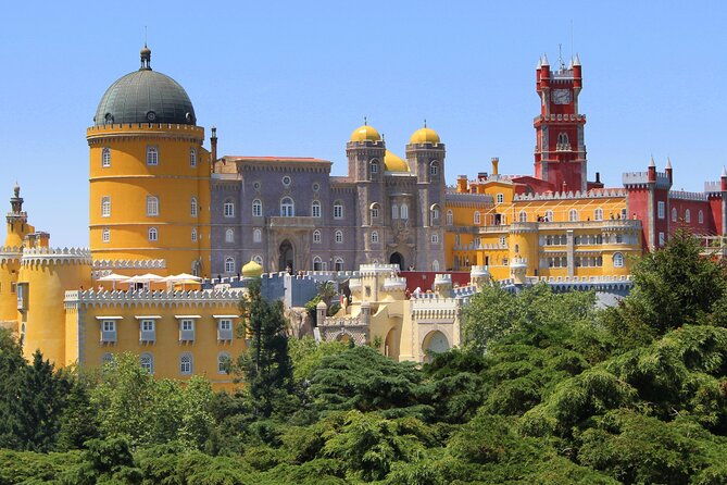 tour-to-the-medieval-village-of-sintra-from-lisbon