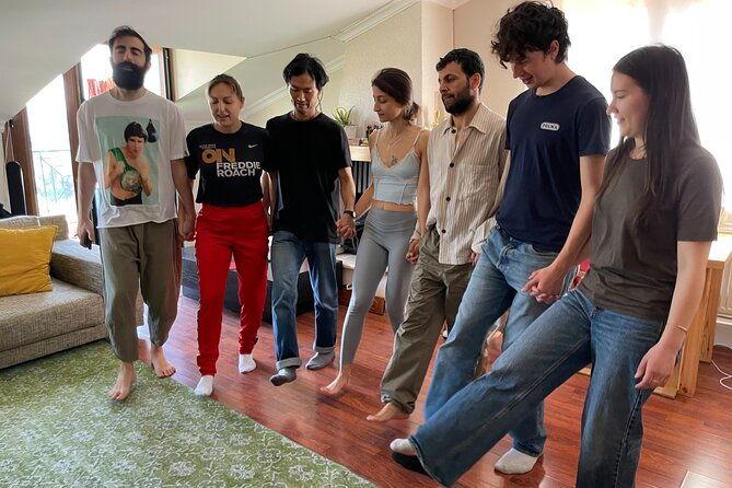 traditional-wedding-dances-workshop-with-a-couple-at-local-home