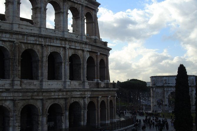 transfer-fiumicino-fco-airport-to-civitavecchia-port-with-3-hours-rome-tour