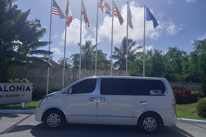 transfer-from-punta-cana-airport-to-hotels-in-uvero-alto-and-vice-versa