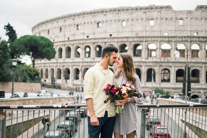 unique-rome-experience-personalised-photoshoot-at-colosseum