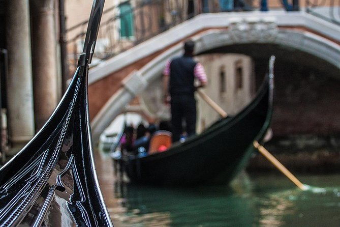 venice-gondola-experience