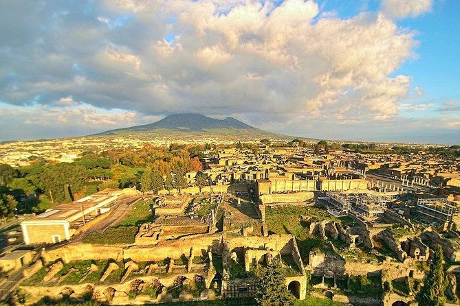 vesuvius-pompeii-ruins-experience-vineyards-and-the-winery-tour-with-lunch