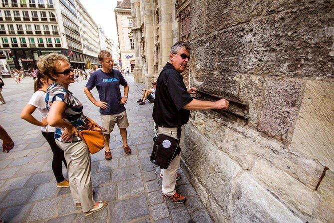 vienna-secrets-walking-tour-to-backyards-and-mysterious-locations