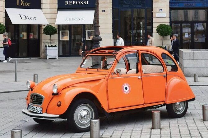 vintage-2cv-adventure-3-hour-paris-highlights-tour