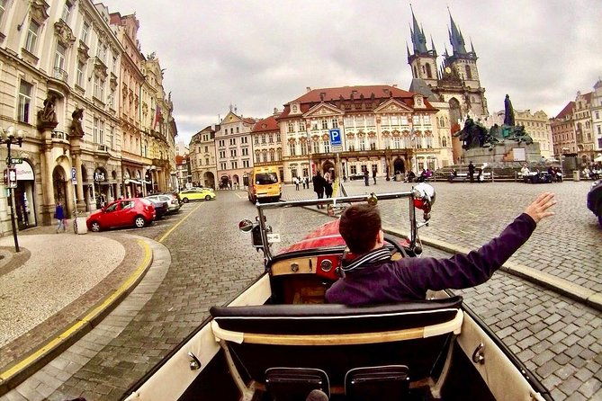 vintage-cars-prague-sightseeing-tour-90min-1-6-pers