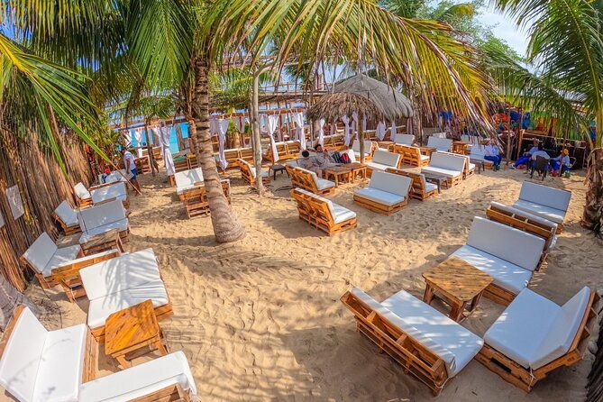 visit-playa-blanca-on-baru-island-at-a-beach-club