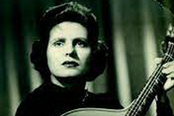 visit-to-lisbon-at-night-with-dinner-and-fado-on-a-private-tour