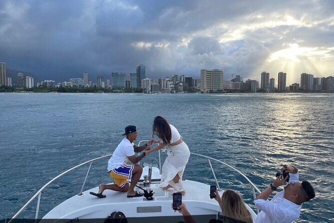 waikiki-sunset-boat-cruise