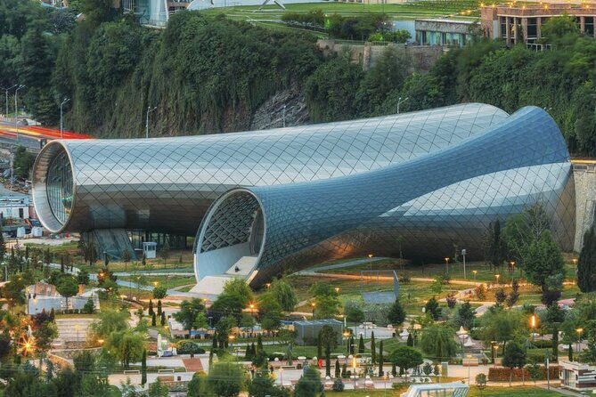 walking-city-tour-in-tbilisi