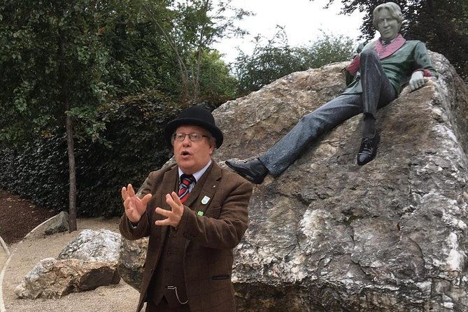 walking-tour-in-merrion-square-park-dublin-rogues-tour-2