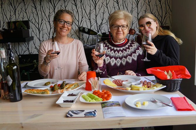 wine-roads-private-day-tour-corinth-ancient-nemea-wine-tasting-2