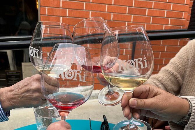 wine-tasting-tours-in-a-vintage-vw-bus-2