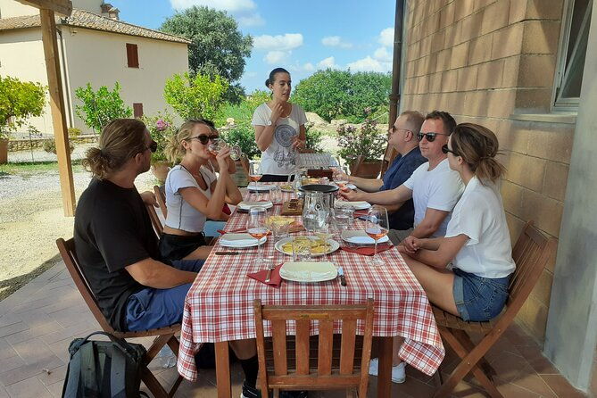 wines-cheeses-bruschettas-tasting-in-chianti-tour-at-the-winery-included-2