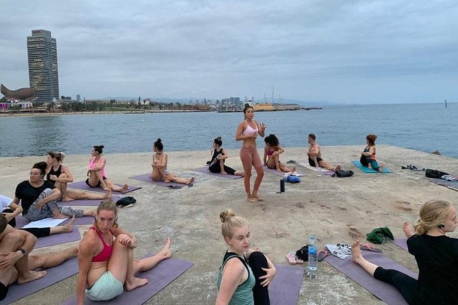 yoga-by-the-sea-barcelona