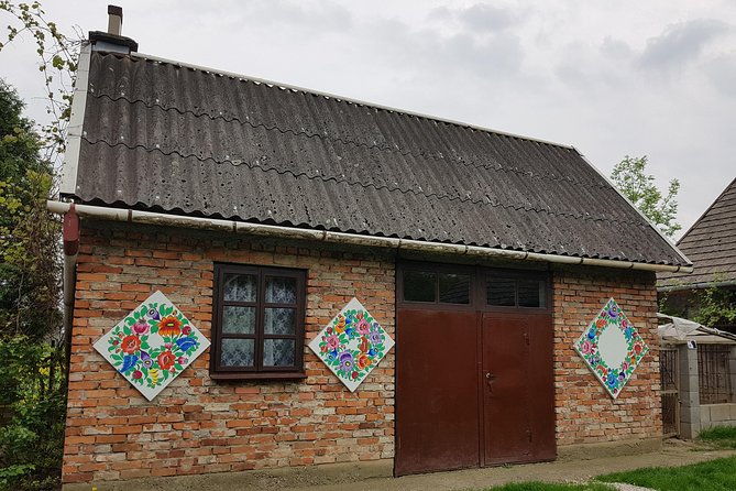 zalipie-painted-village-regular-small-group-tour-from-krakow