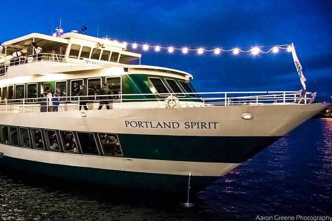 2-5-hour-dinner-cruise-on-willamette-river