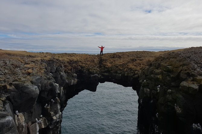 2-day-west-coast-tour-lava-cave-snaefellsnes-silver-circle