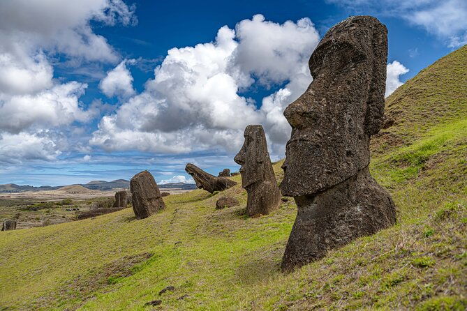 2-days-highlights-tour-in-easter-island-moai-and-nature