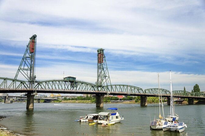 2-hour-champagne-brunch-cruise-on-willamette-river