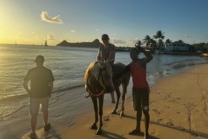 2-hour-horseback-riding-sunset-tour-with-dores-riding-stable