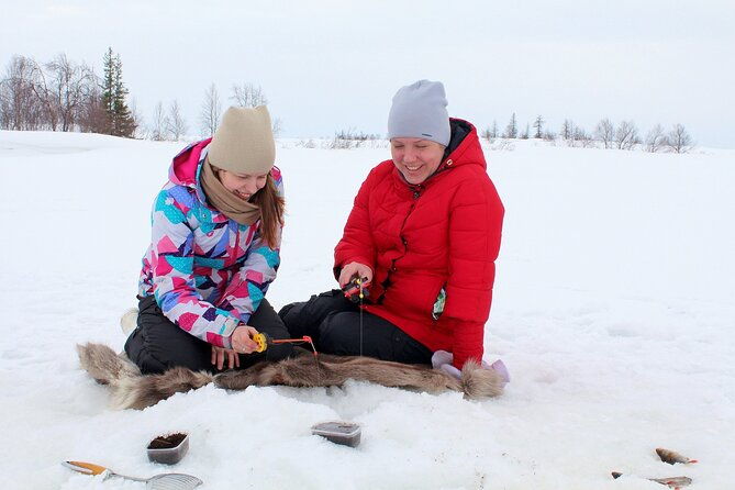 2-hour-ice-fishing-experience-in-rovaniemi-finland