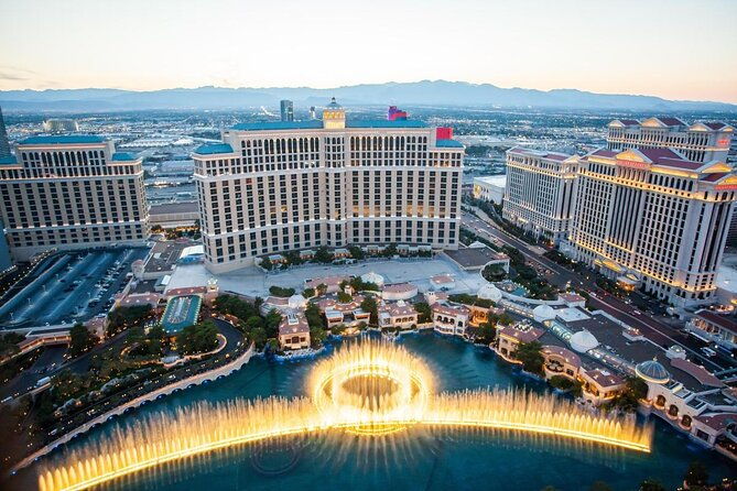 2-hour-vegas-strip-walking-tour-with-photoschampagne-vintage-vegas-goody-bags