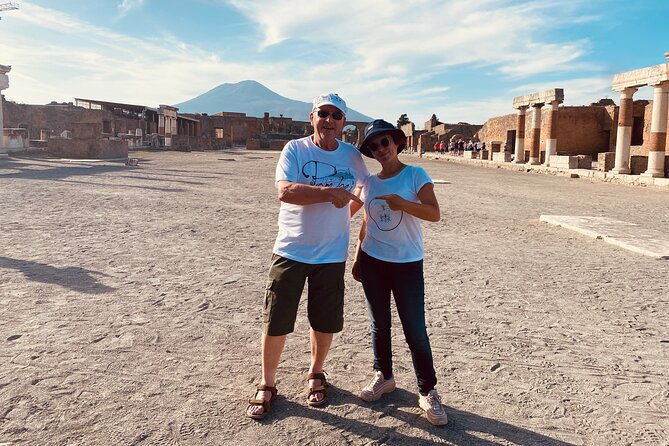 2-hours-pompeii-group-tour-with-archaeologist-guide-and-skip-the-line-2