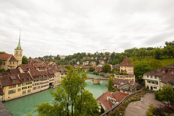 1-hour-express-walk-of-bern-with-a-local