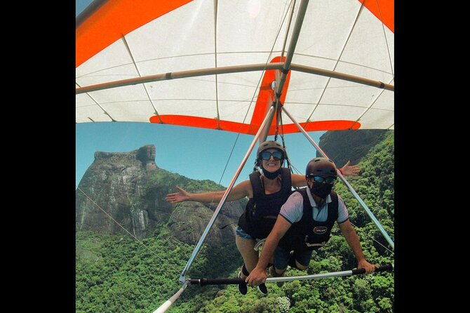 1-hour-hang-gliding-paragliding-full-package-experience-in-rio