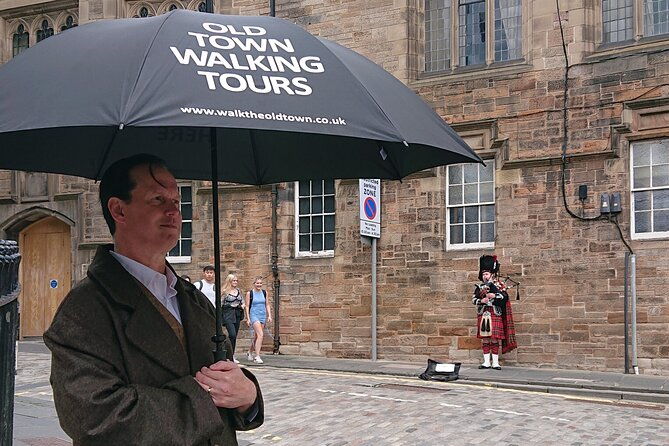 1-hour-historical-walking-tour-discovering-edinburghs-old-town
