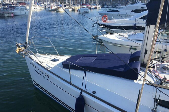 1-hour-private-boat-trip-with-campagne