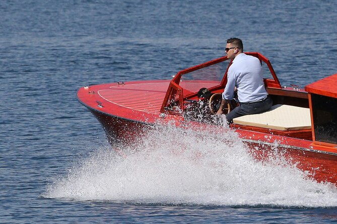 1-hour-private-wooden-boat-tour-on-lake-como-10-pax-2