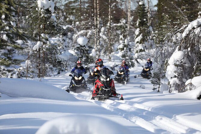 1-hour-snowmobile-safari-adventure-in-rovaniemi-3