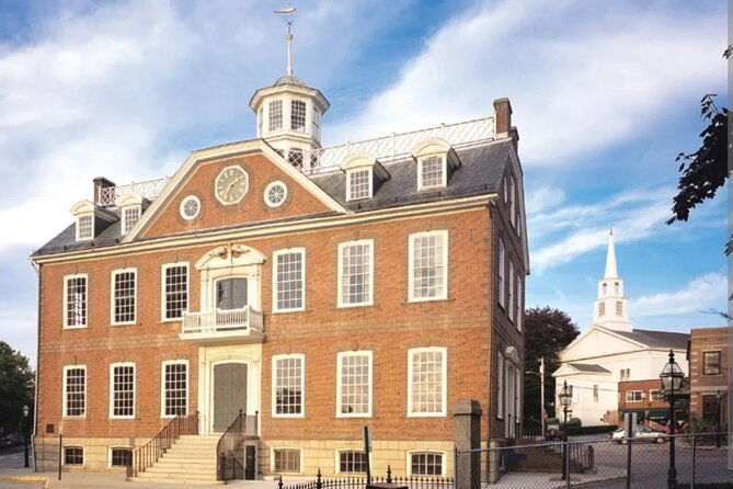 1-hour-walking-pirate-tour-through-newport-rhode-island