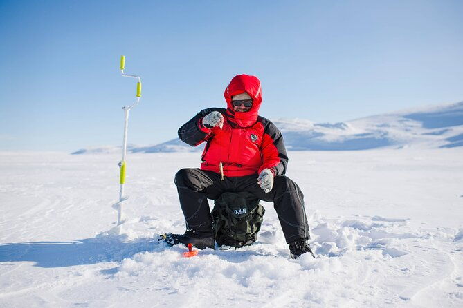 2-hour-ice-fishing-experience-in-rovaniemi-finland