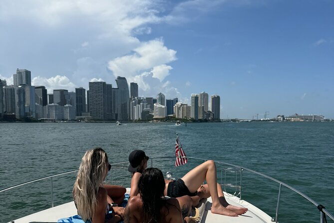 2-hour-serenity-and-scenic-yacht-tour-with-champagne