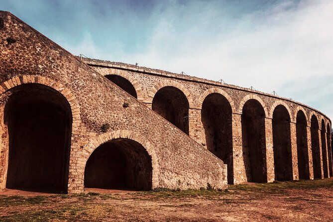 2-hours-pompeii-group-tour-with-archaeologist-guide-and-skip-the-line-2