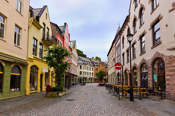 2-hours-seniors-historical-private-walking-tour-of-dublin