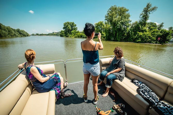2-hours-sightseeing-boat-cruise-drinks-included
