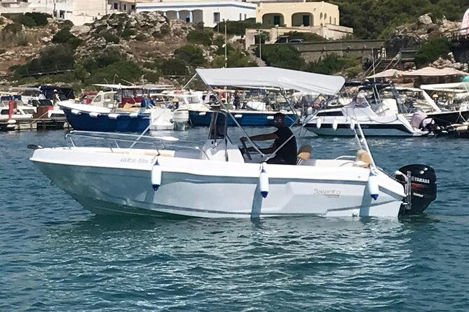 3-hour-guided-boat-tour-to-the-caves-in-santa-maria-di-leuca-2