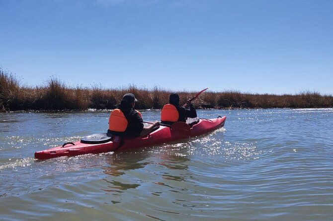 3-hour-guided-kayaking-tour-in-lake-titicaca